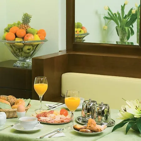 Отель Liberty 4*