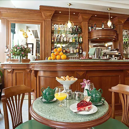 Liberty Отель Прага