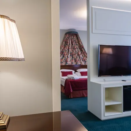 Отель Liberty 4*