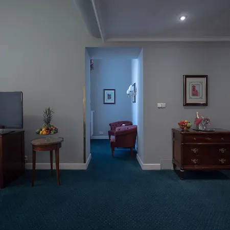 Отель Liberty 4*