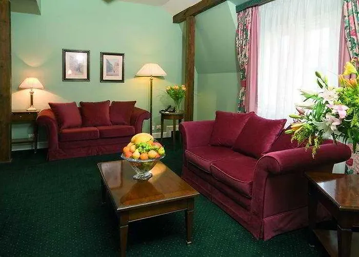 自由酒店 酒店 4*